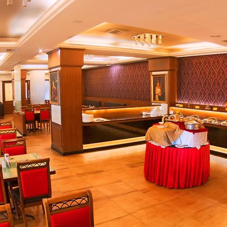 President Hotel Mysore Ngoại thất bức ảnh