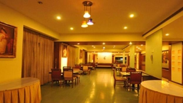 President Hotel Mysore Ngoại thất bức ảnh